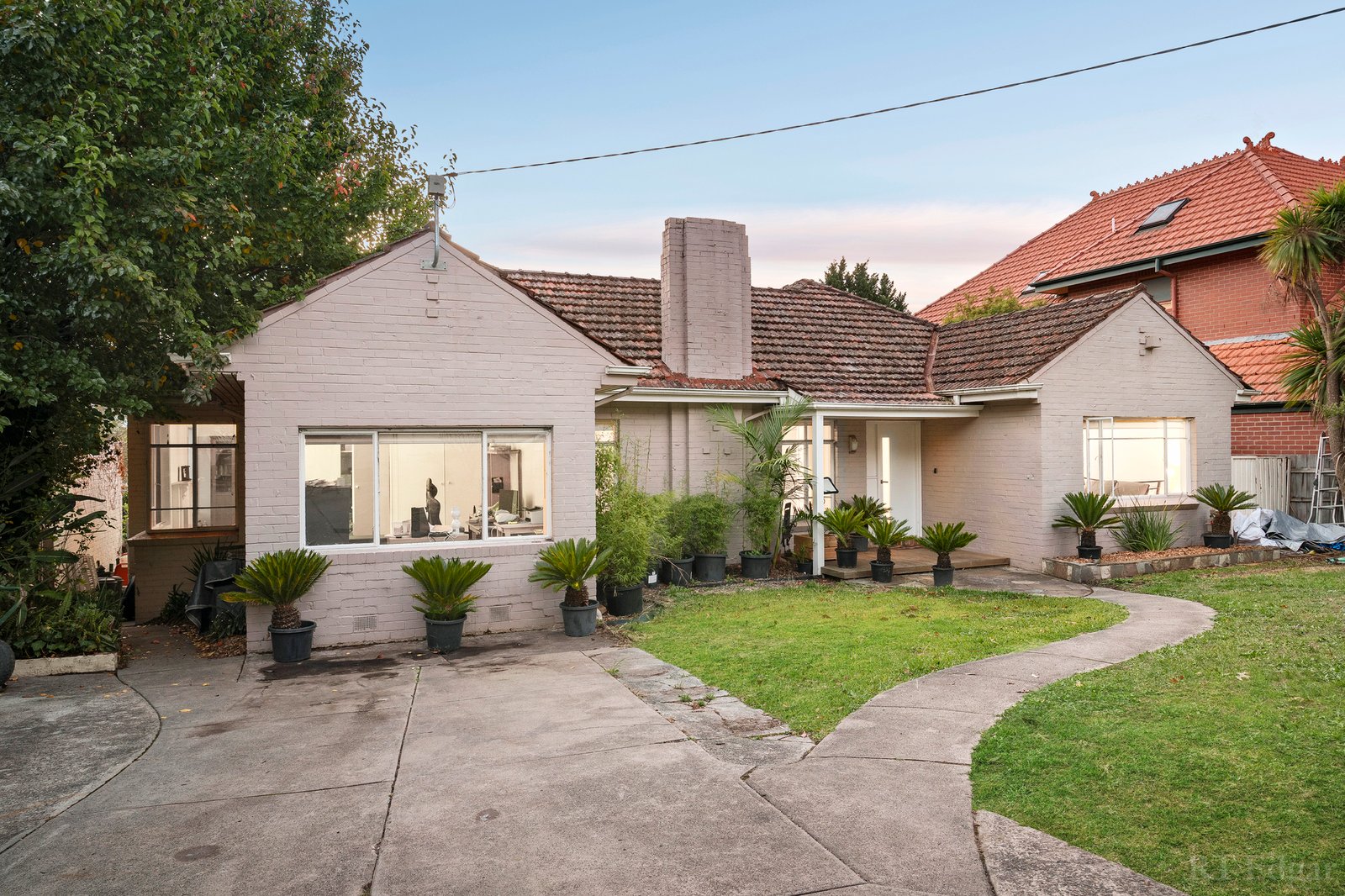 Real Estate and Property in 16 Stephens Street, Balwyn North, VIC