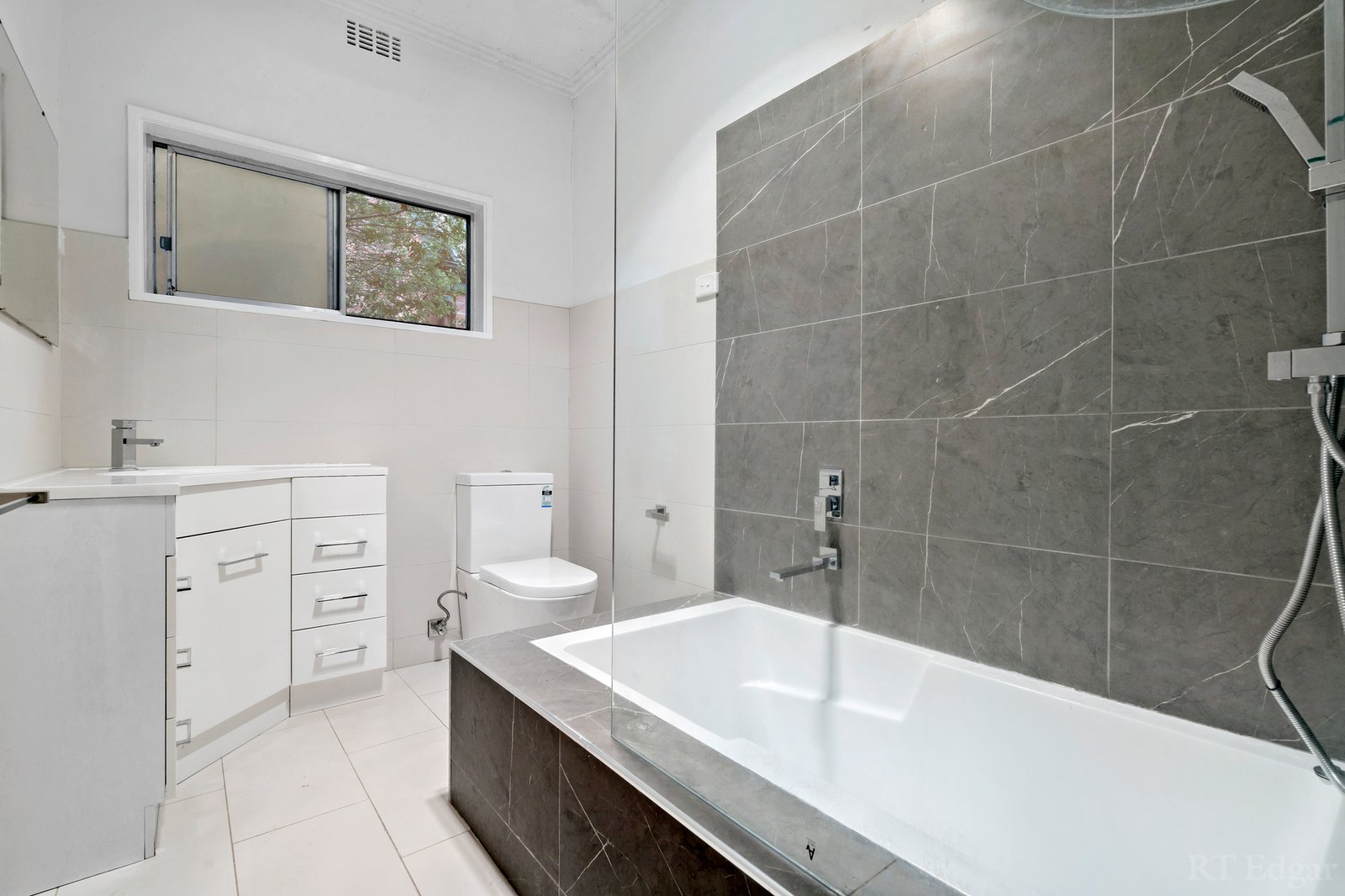 Real Estate and Property in 16 Stephens Street, Balwyn North, VIC