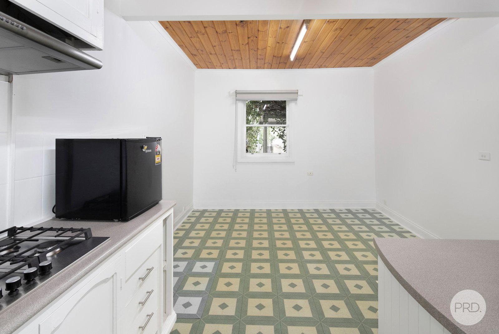 16 Stocks Street GOLDEN POINT 7