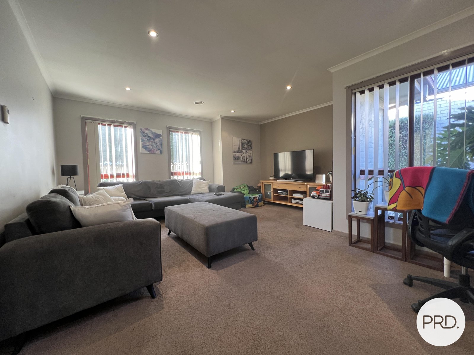 16 Stonehaven Circuit QUEANBEYAN EAST 5