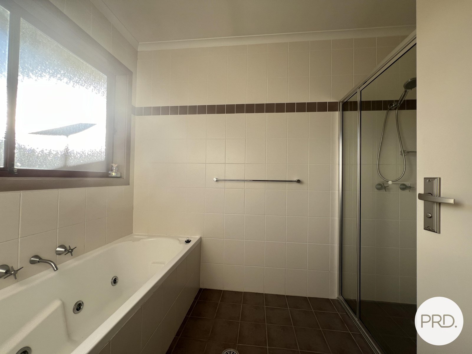 16 Stonehaven Circuit QUEANBEYAN EAST 10