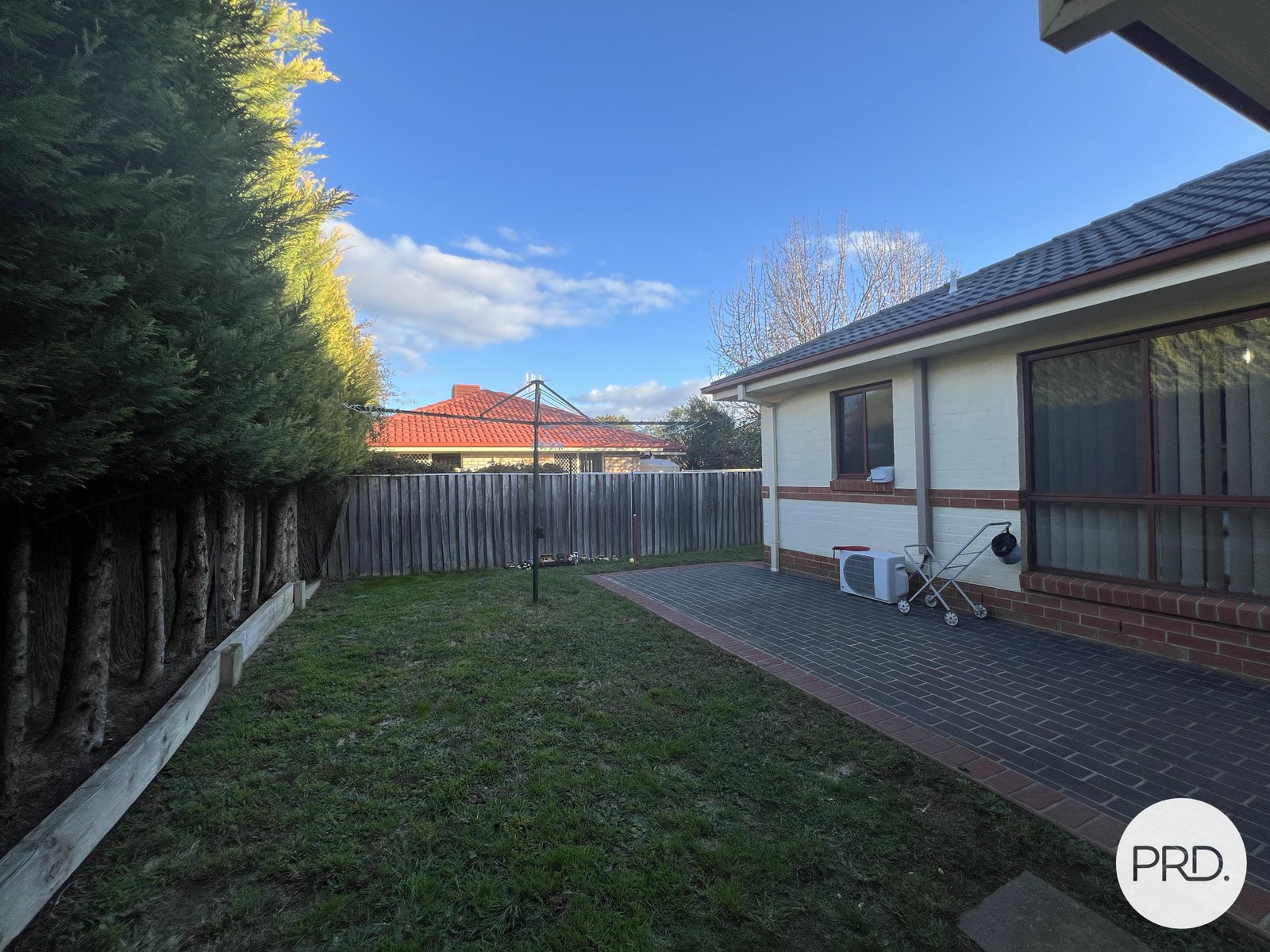 16 Stonehaven Circuit QUEANBEYAN EAST 11