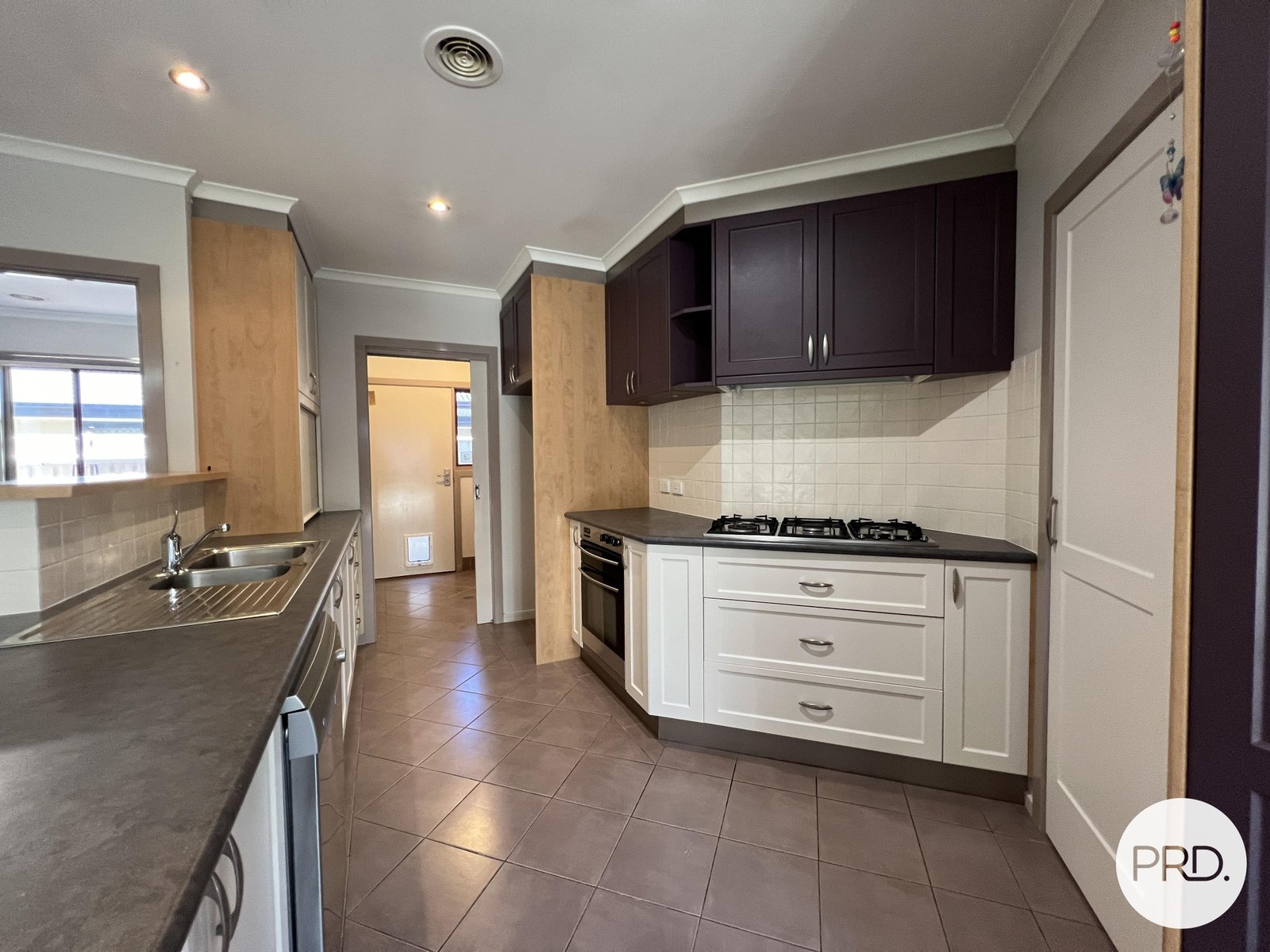 16 Stonehaven Circuit QUEANBEYAN EAST 3