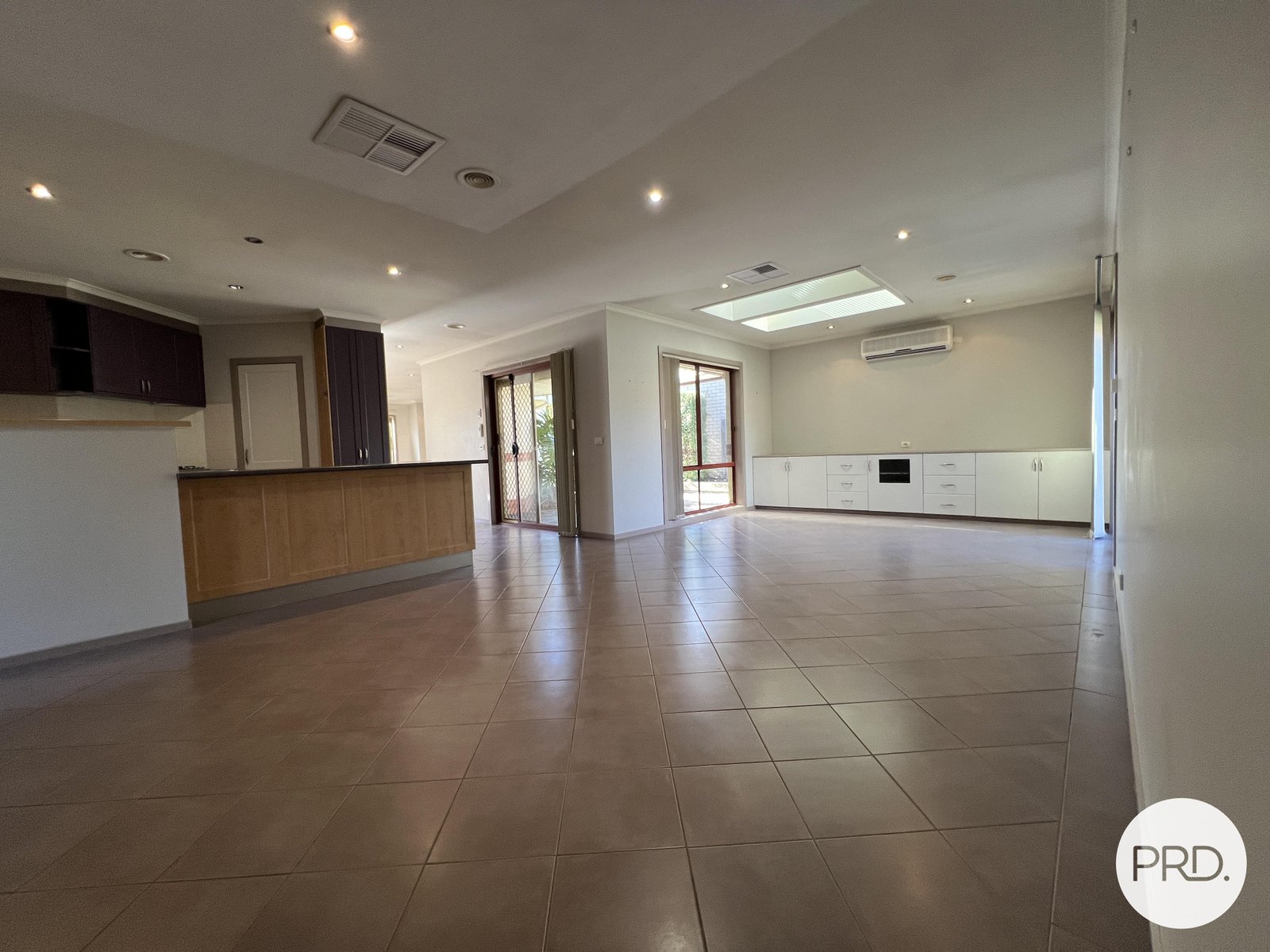 16 Stonehaven Circuit QUEANBEYAN EAST 5