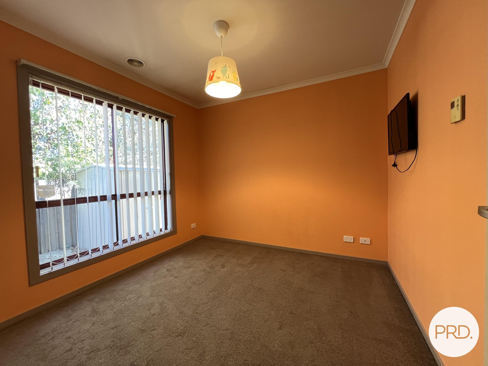 16 Stonehaven Circuit QUEANBEYAN EAST 8