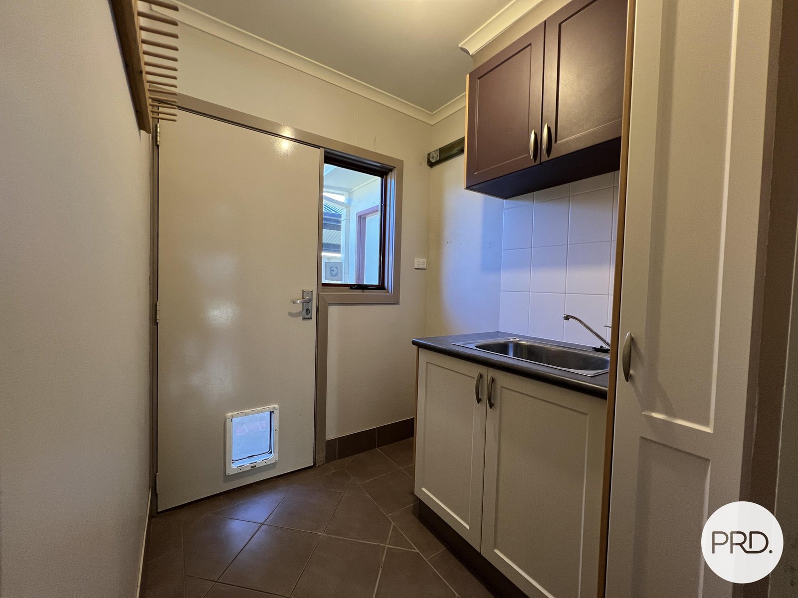 16 Stonehaven Circuit QUEANBEYAN EAST 12