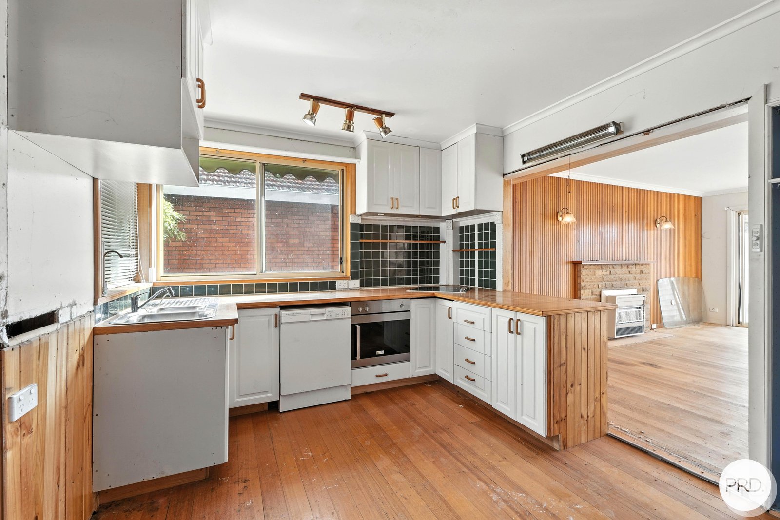 16 Stourton Street ROSETTA 18