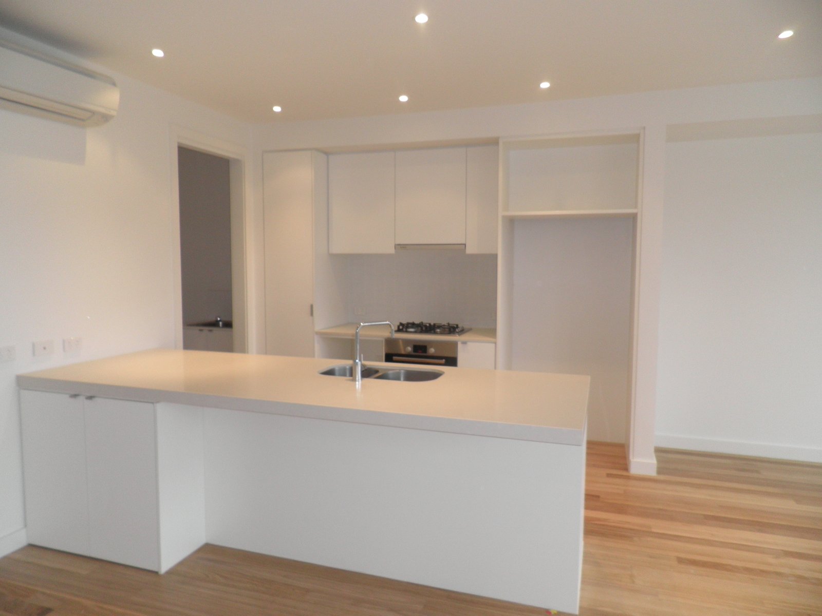 Gallery: 16 Streeton Drive