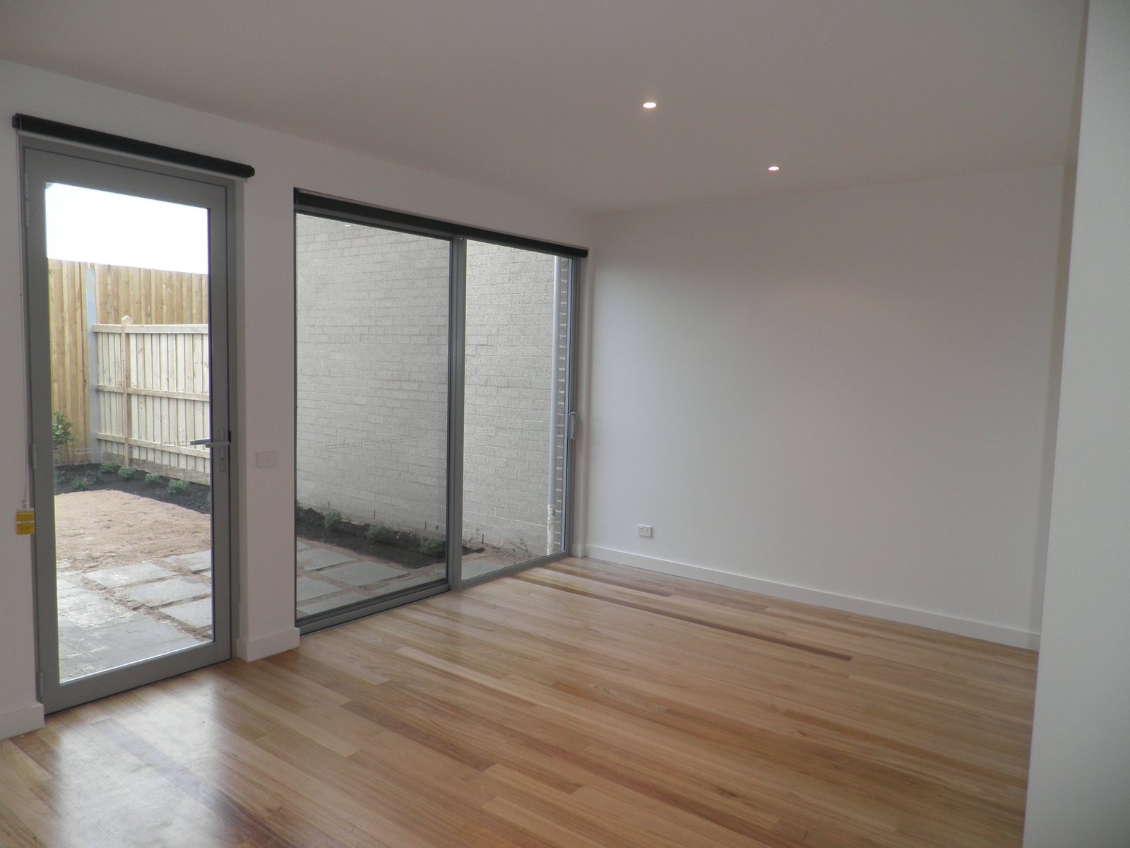 Gallery: 16 Streeton Drive