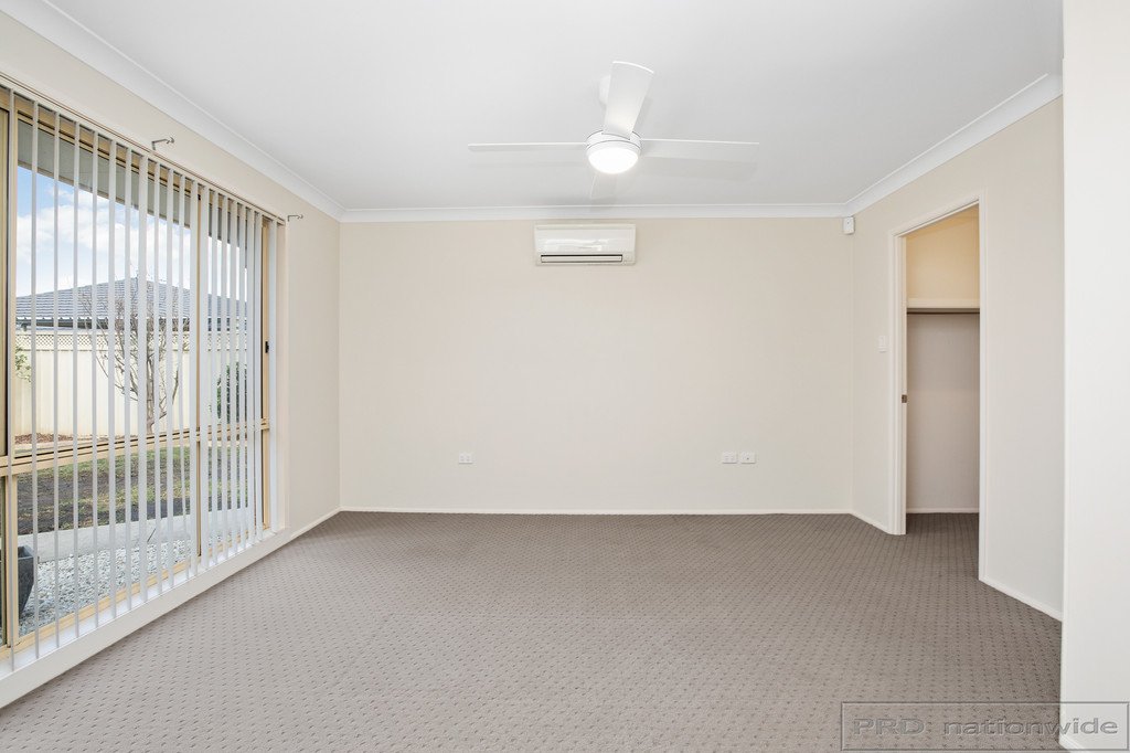 16 Streeton Drive METFORD 8