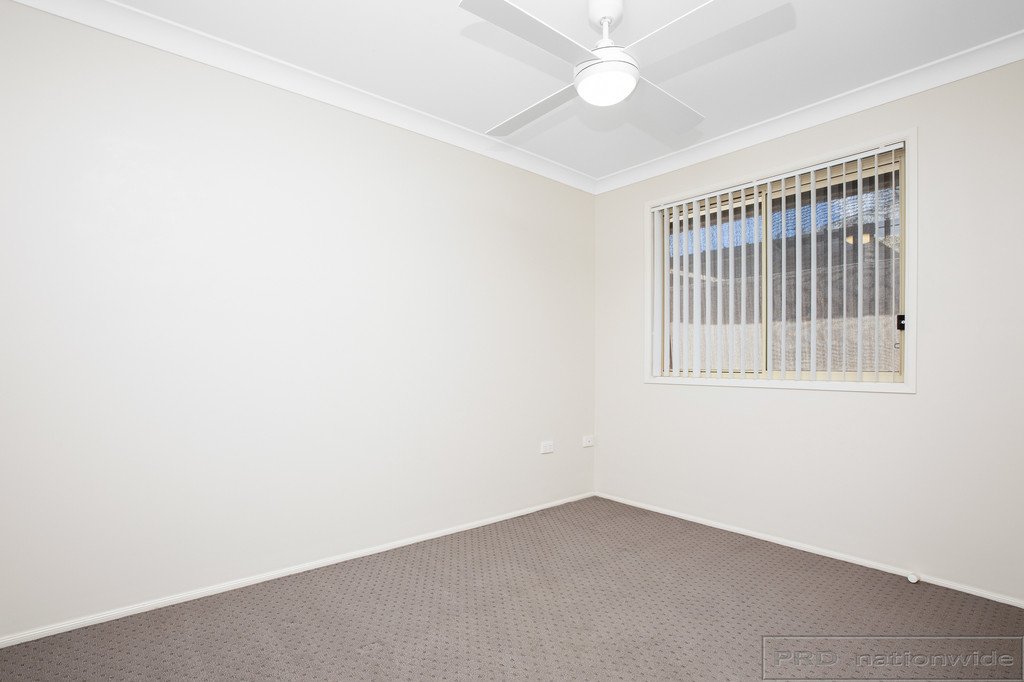 16 Streeton Drive METFORD 11