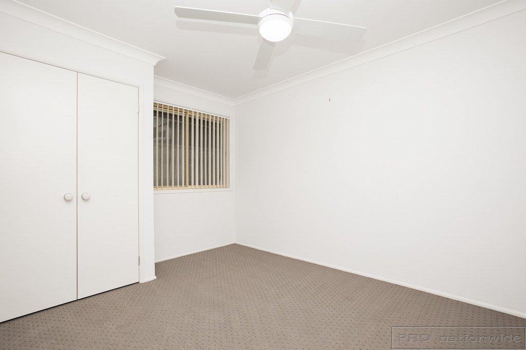 16 Streeton Drive METFORD 12