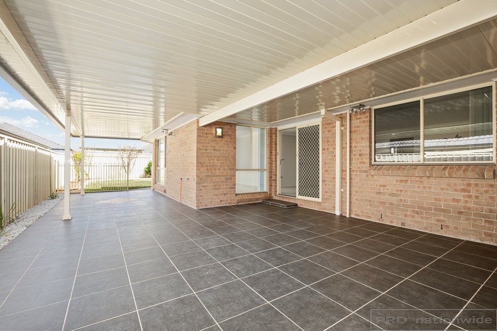 16 Streeton Drive METFORD 14