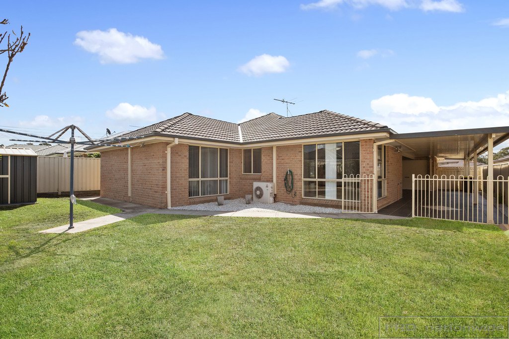 16 Streeton Drive METFORD 16