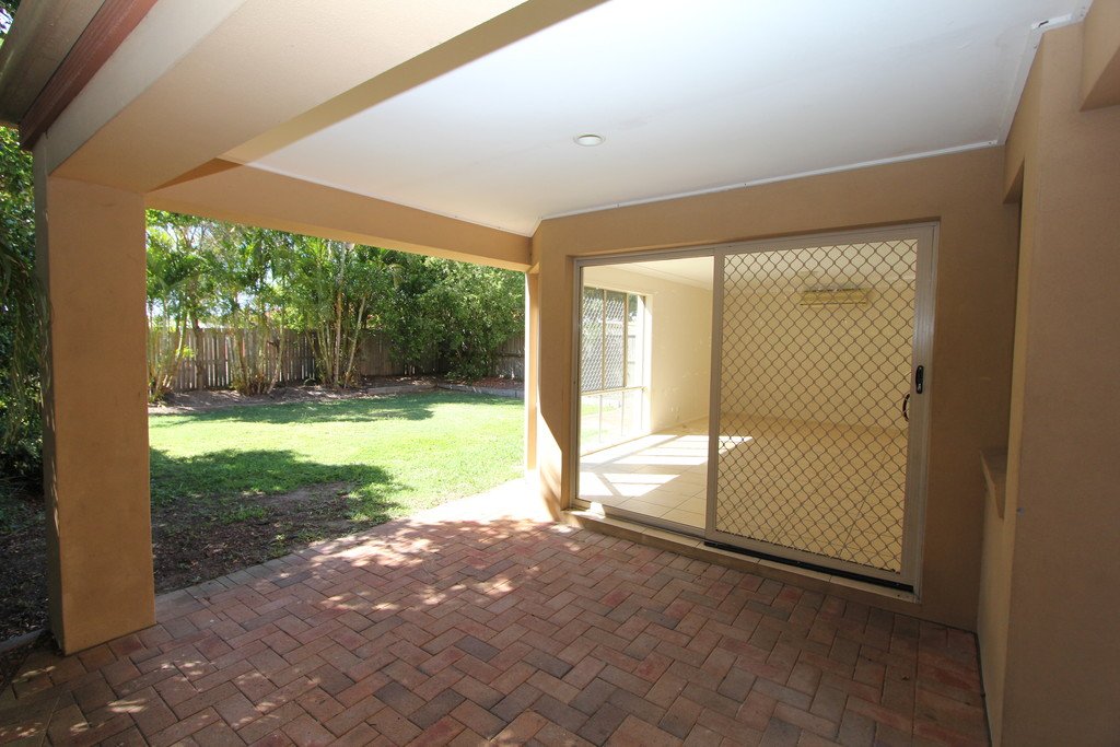 16 Sugargum Court MOLENDINAR 17