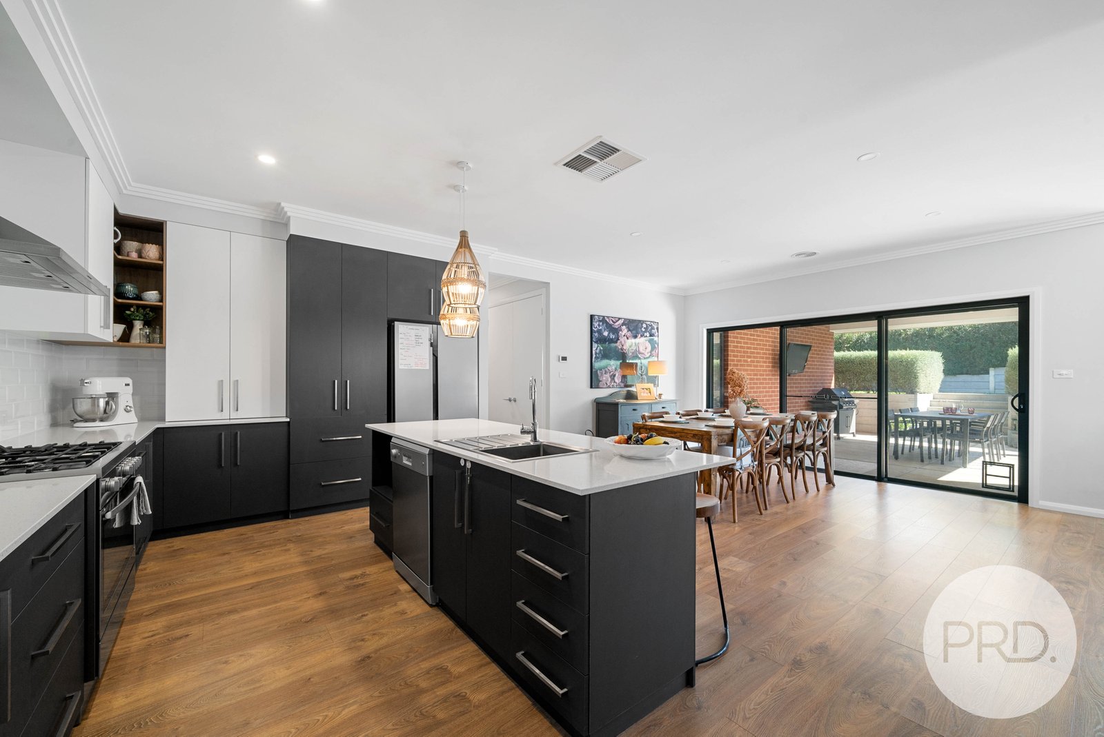 16 Sunvale Crescent ESTELLA 2