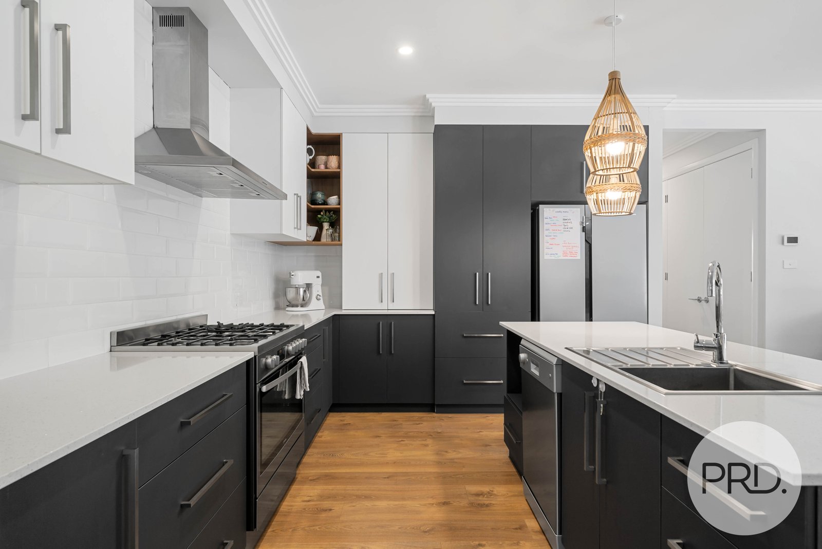 16 Sunvale Crescent ESTELLA 7