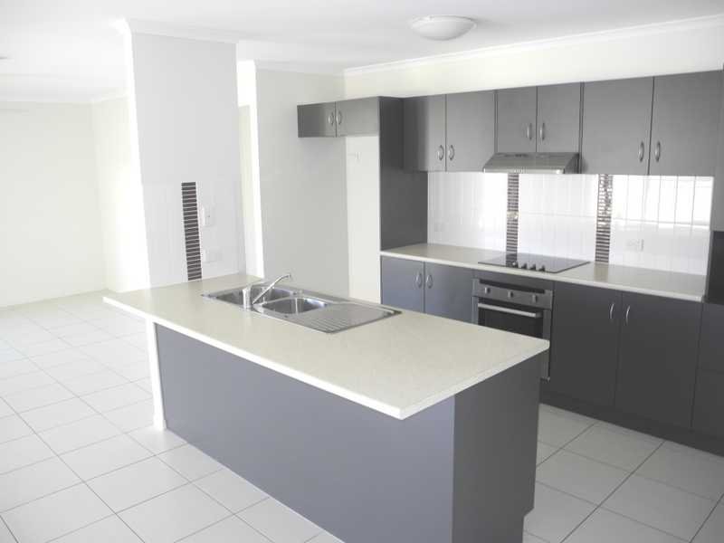 16 Surita Court BOYNE ISLAND 2