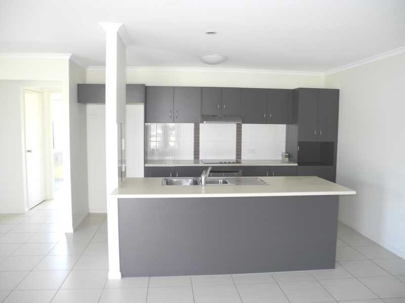 16 Surita Court BOYNE ISLAND 9