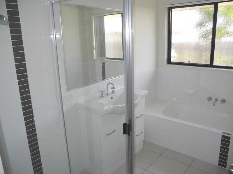 16 Surita Court BOYNE ISLAND 11