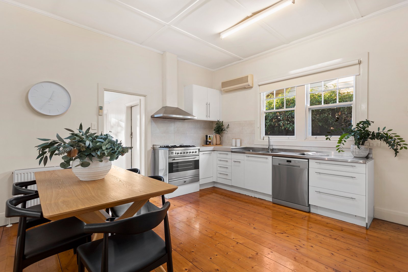 Real Estate and Property in 16 Susan Street, Sandringham, VIC