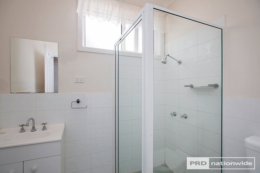 16 Susanne Street TAMWORTH 5