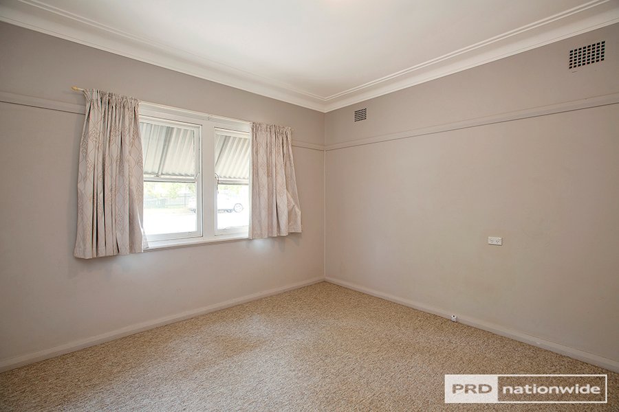16 Susanne Street TAMWORTH 6
