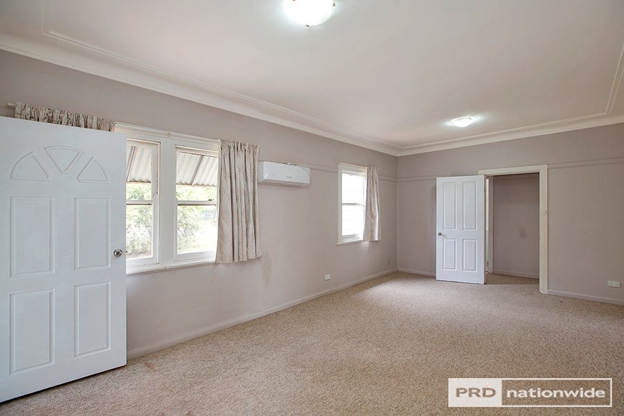 16 Susanne Street TAMWORTH 8