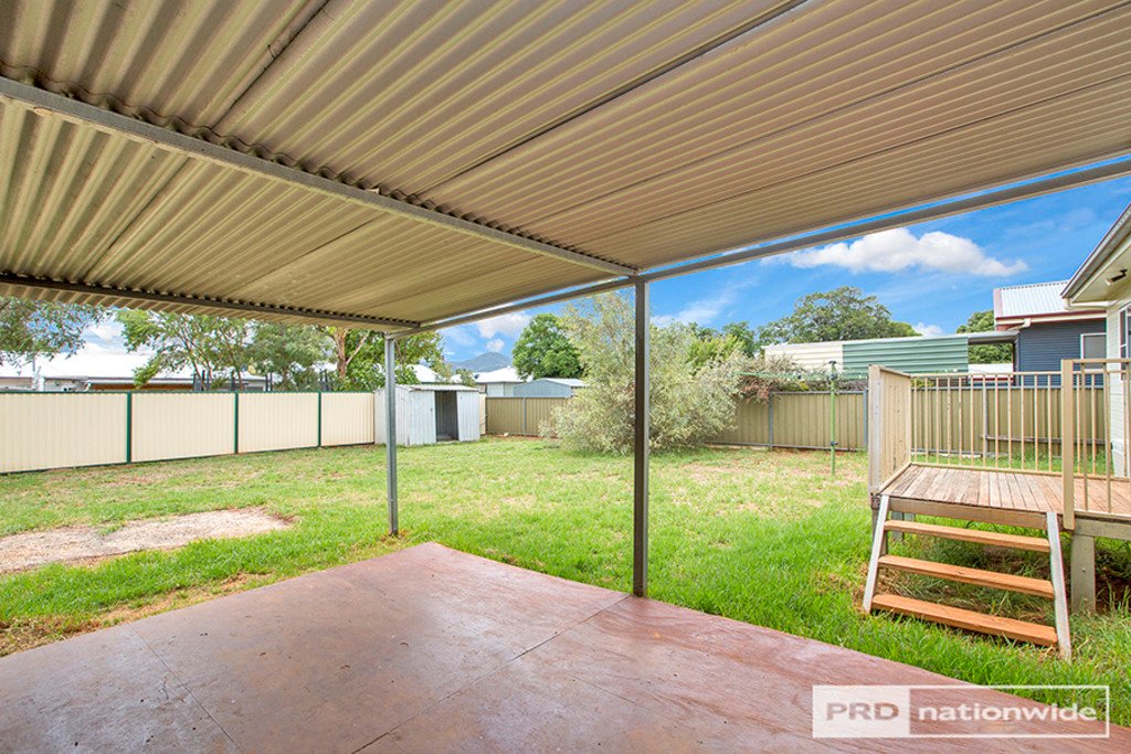 16 Susanne Street TAMWORTH 9