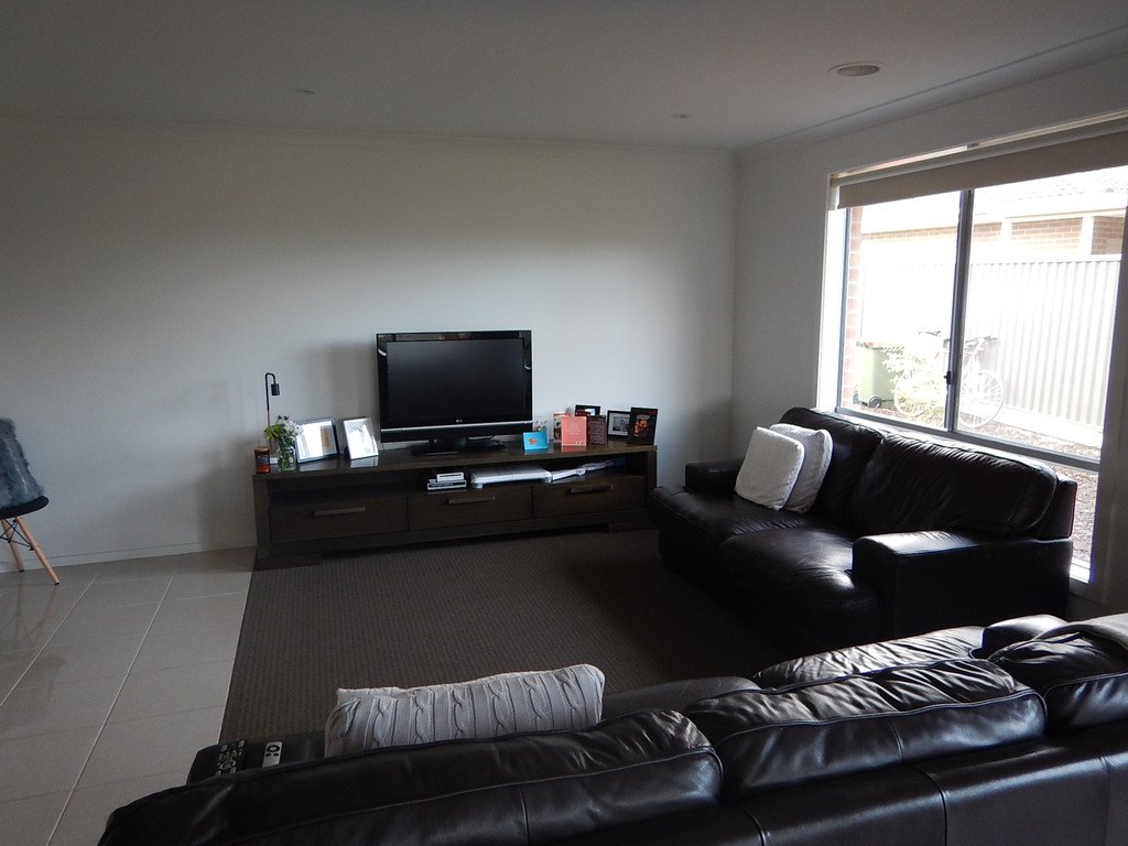 16 Sutcliffe Street Lucas 3