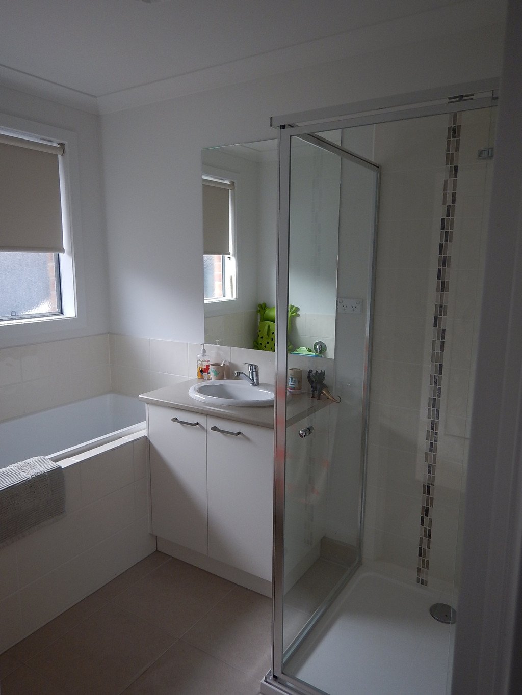 16 Sutcliffe Street Lucas 9