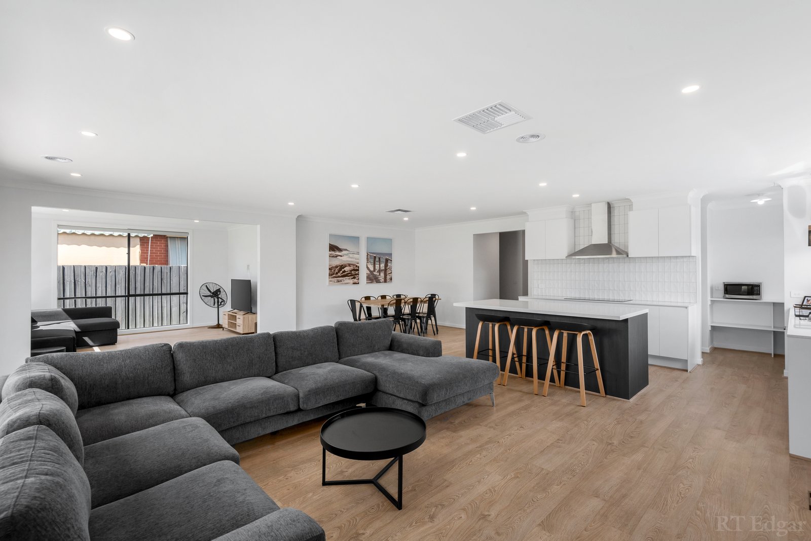 Real Estate and Property in 16 Swan Parade, St Leonards, VIC