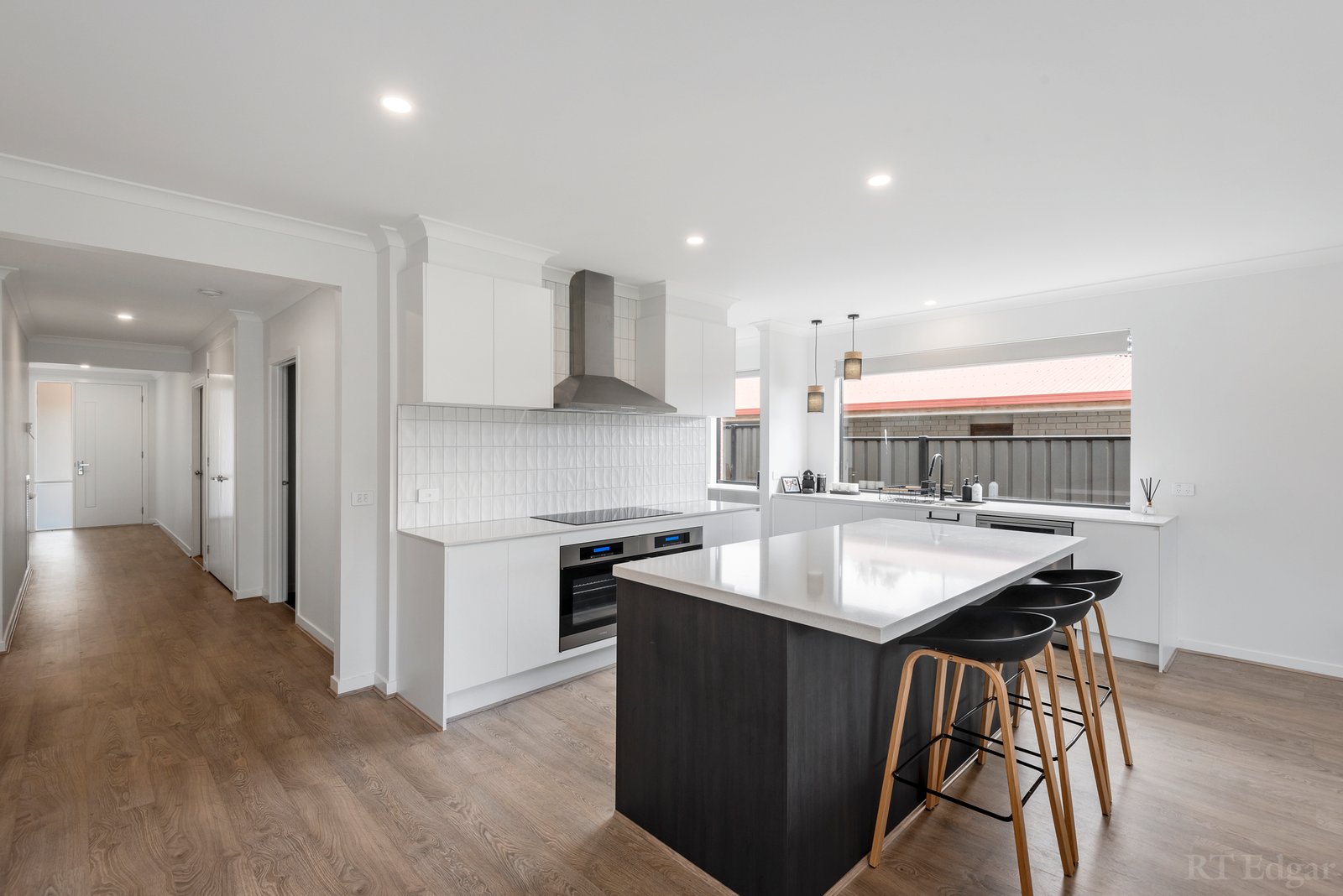 Real Estate and Property in 16 Swan Parade, St Leonards, VIC