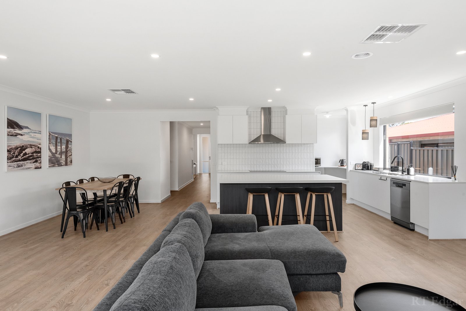 Real Estate and Property in 16 Swan Parade, St Leonards, VIC