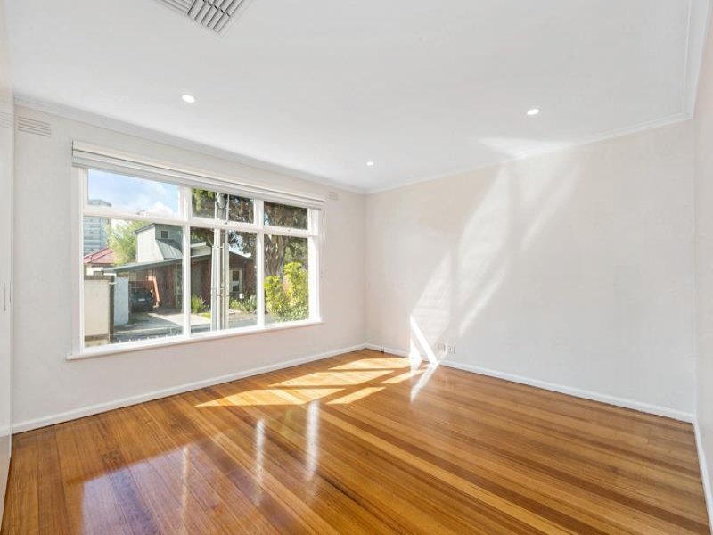 Gallery: 16 Swan Street