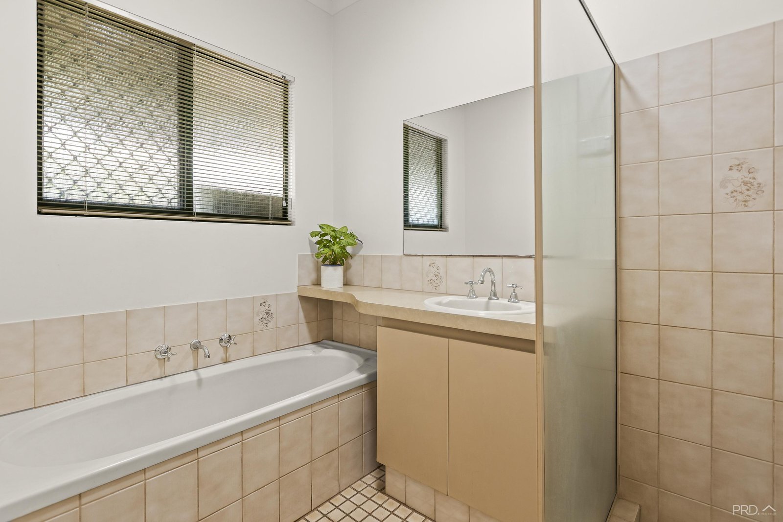 16 Taiji Road CABLE BEACH 28