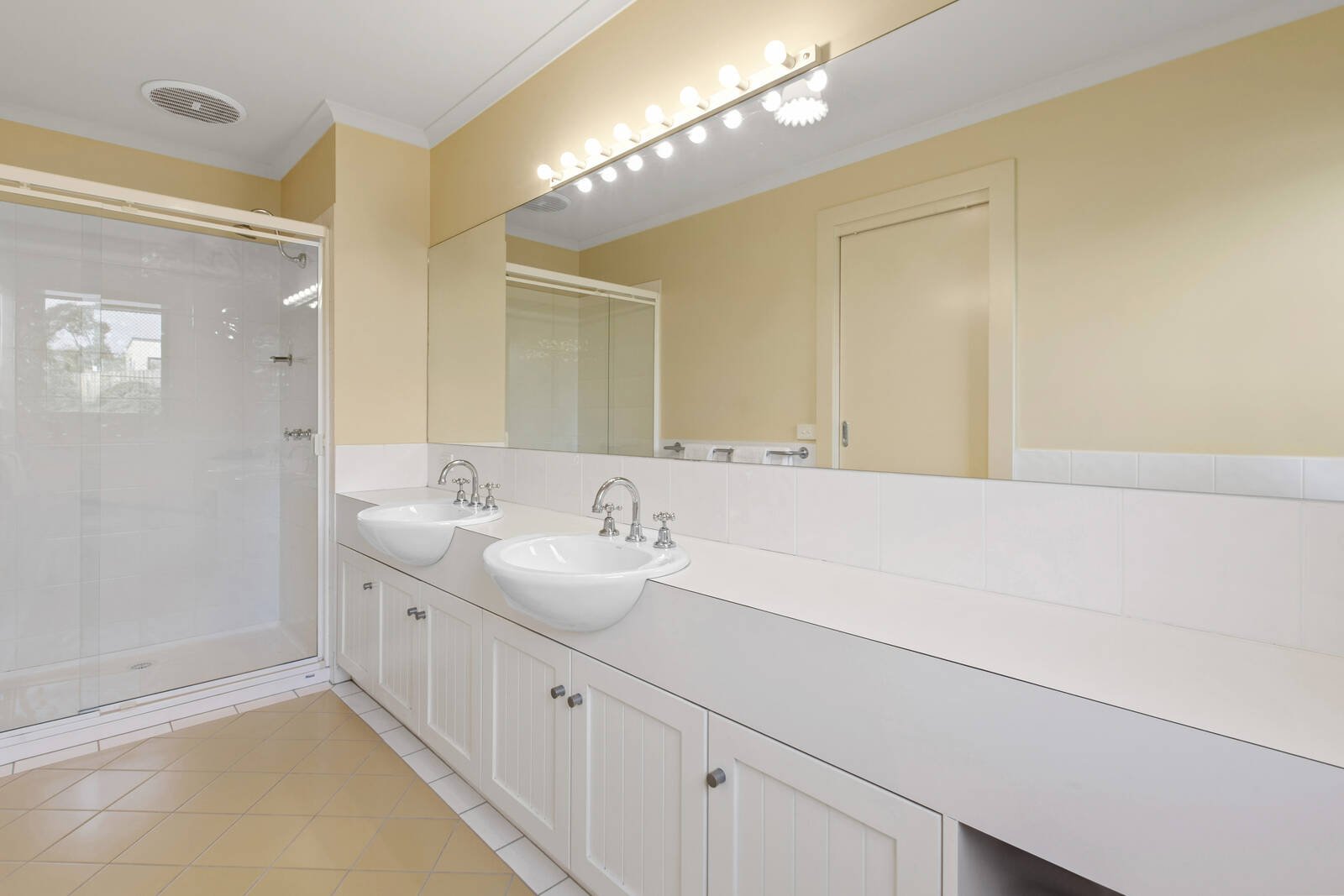 Real Estate and Property in 16 Terry Avenue, Sorrento, VIC