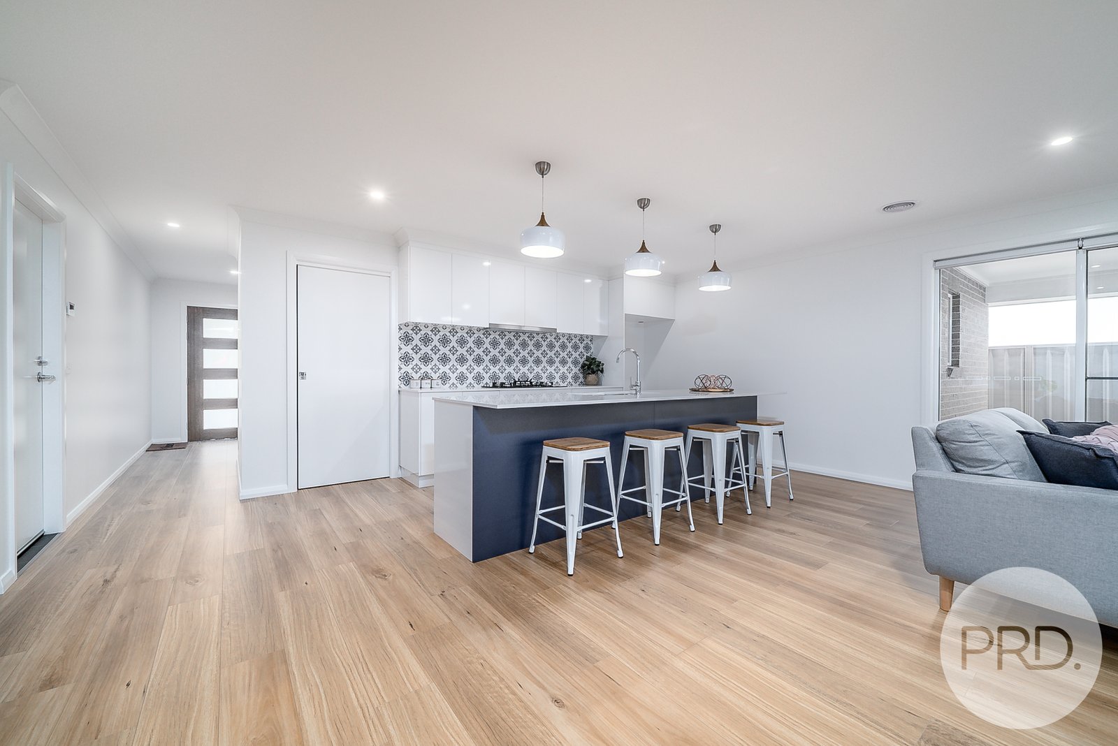 16 Thane Court LLOYD 7