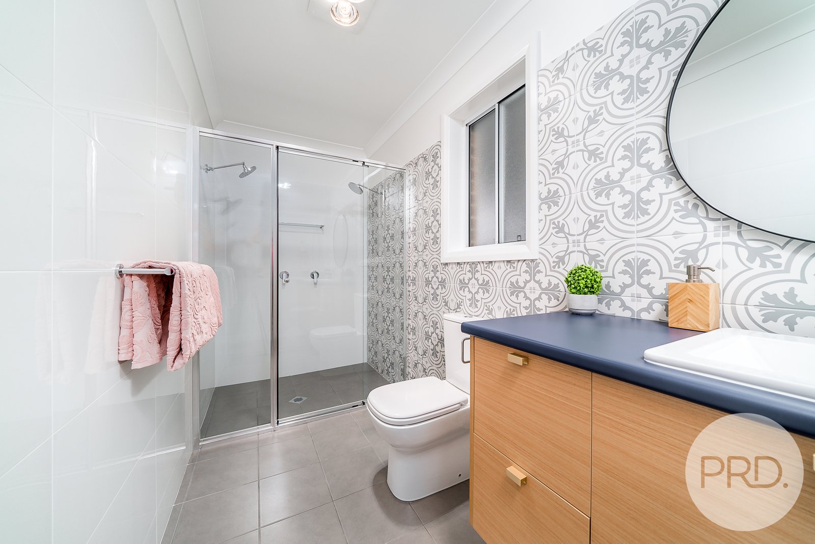 16 Thane Court LLOYD 11