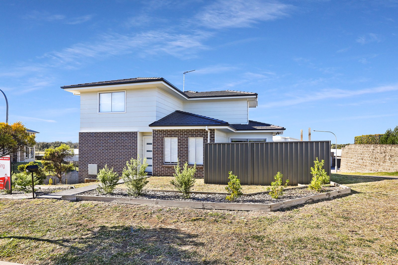 16 The Arches  KANAHOOKA 9