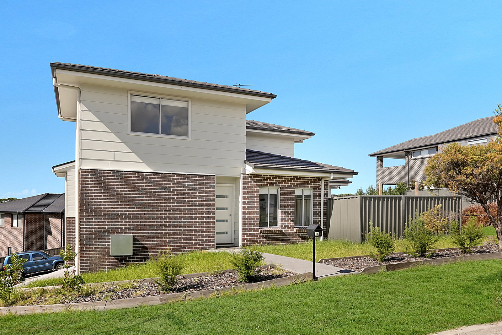 16 The Arches  KANAHOOKA 9