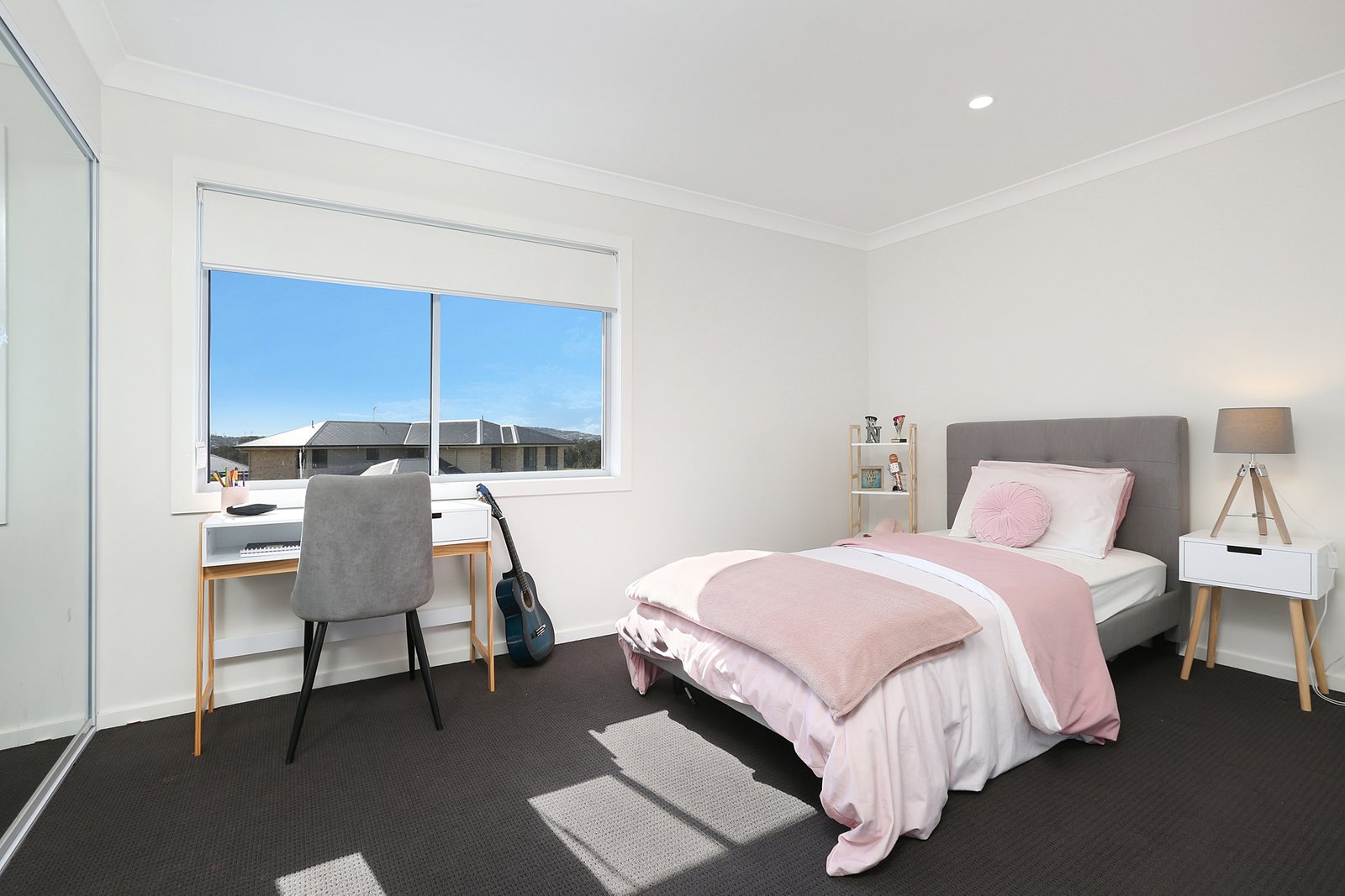 16 The Arches  KANAHOOKA 3