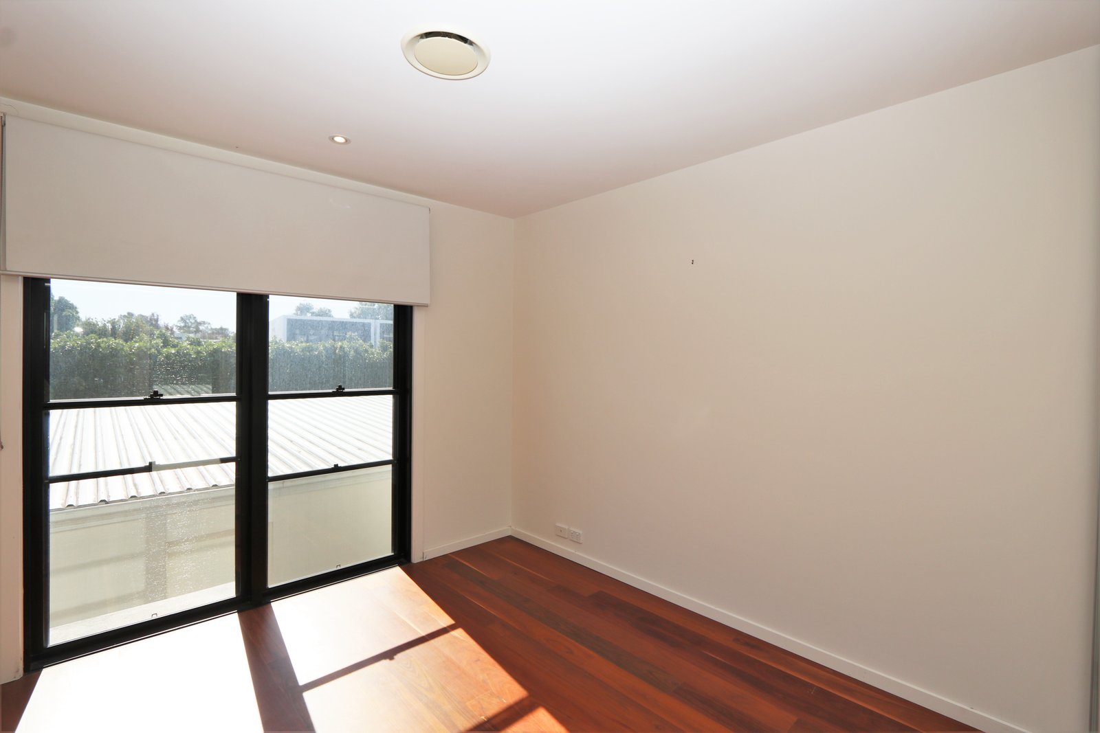 16 Theatre Drive BENOWA 13