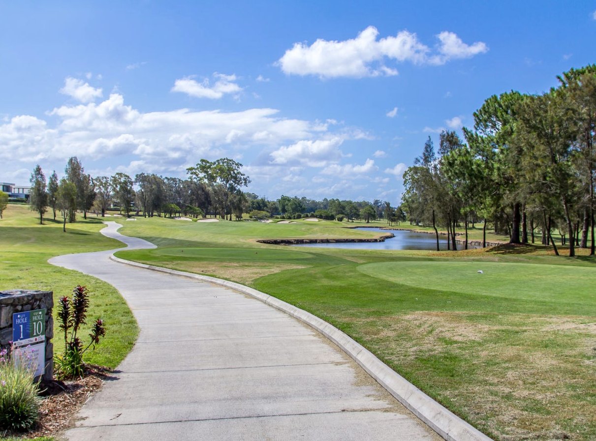16 Theatre Drive BENOWA 19