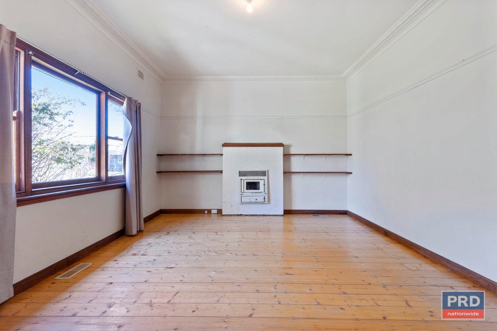 16 Thomas Street IRONBARK 4