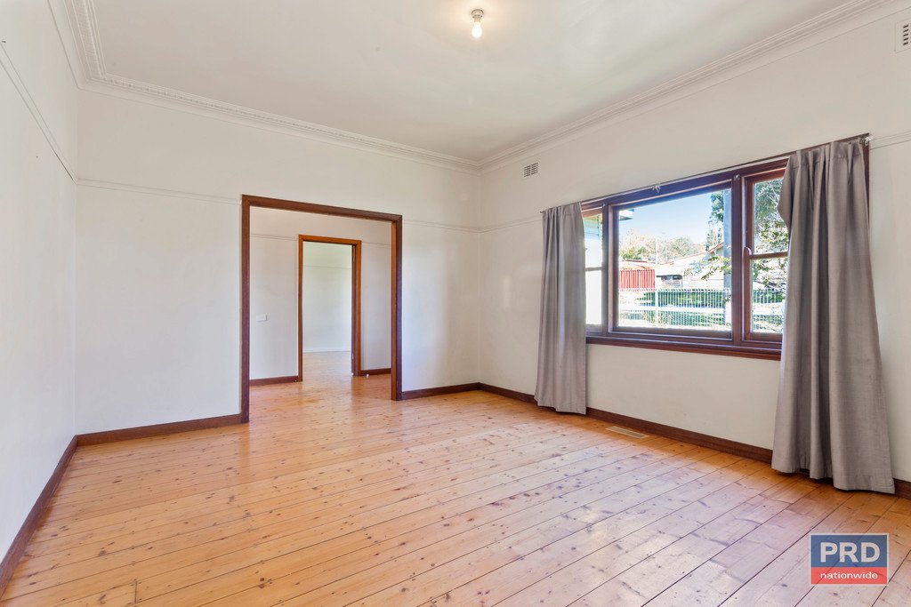 16 Thomas Street IRONBARK 4