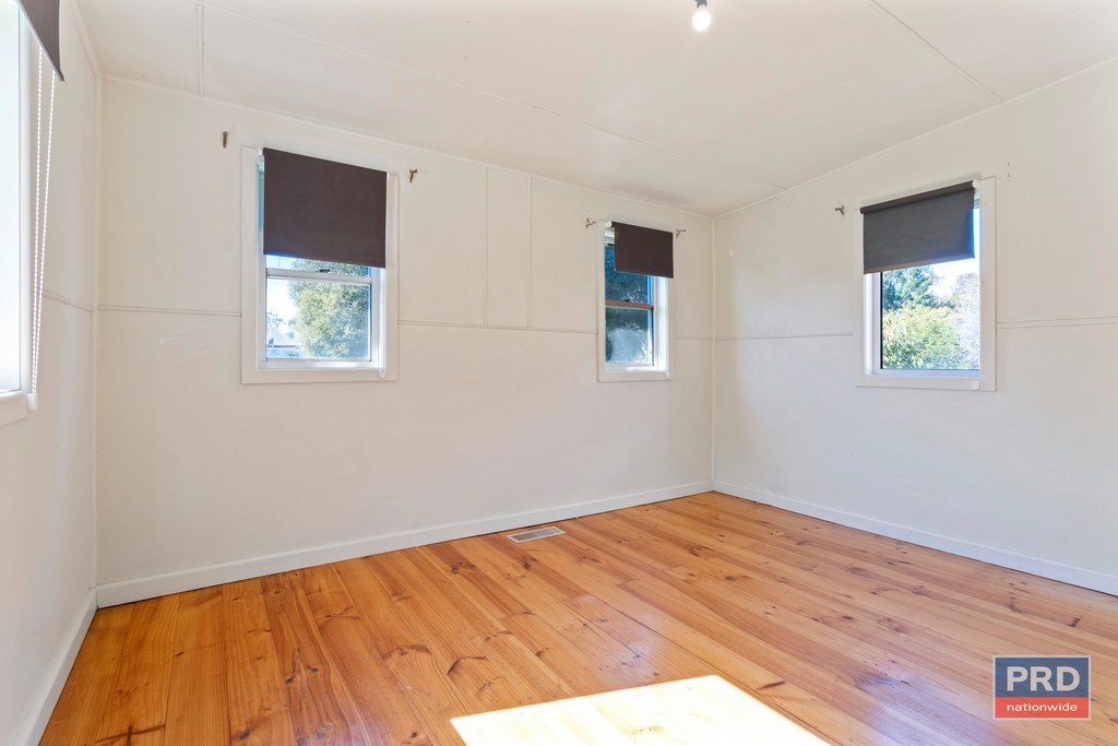 16 Thomas Street IRONBARK 8