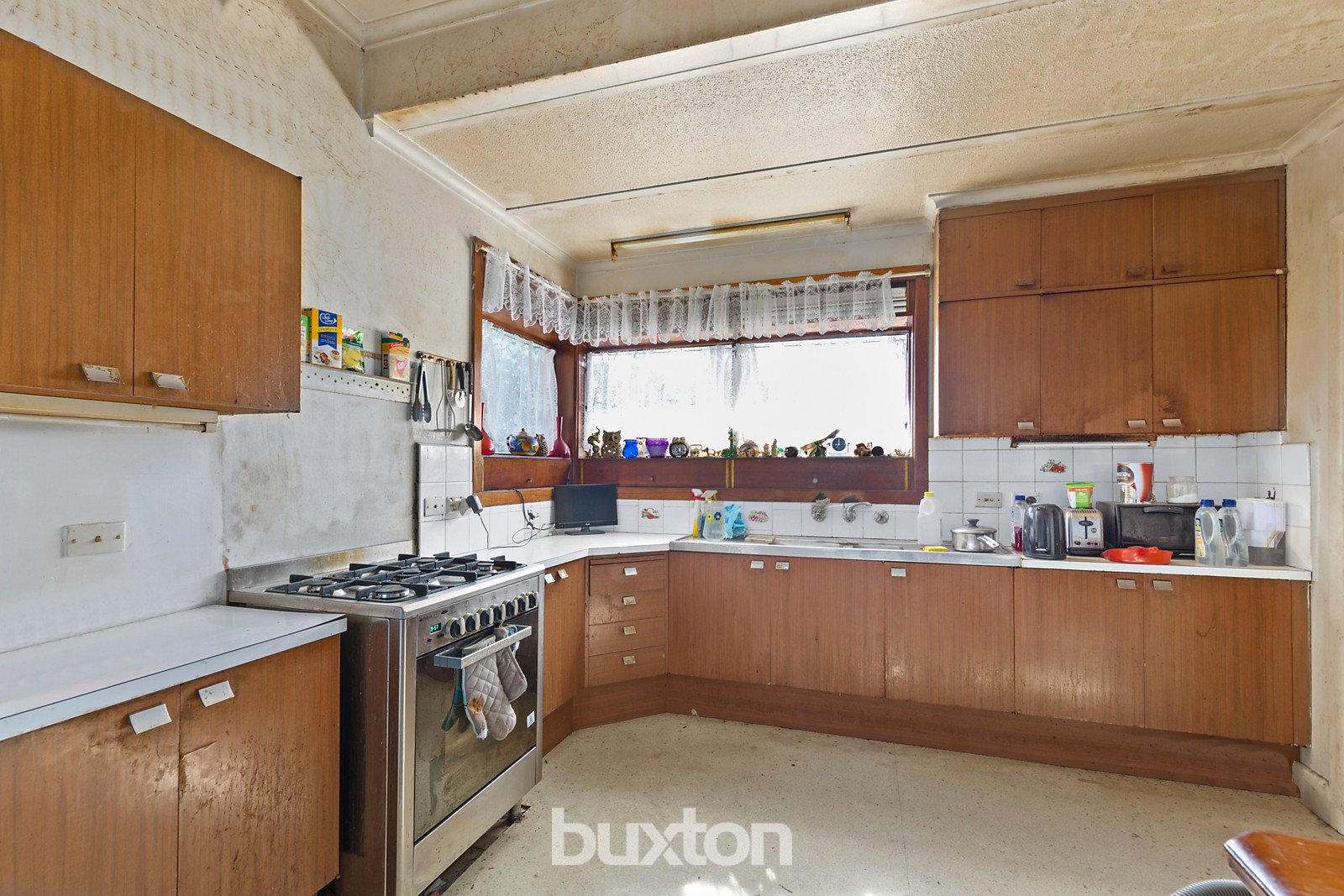 Gallery: 16 Thompson Street