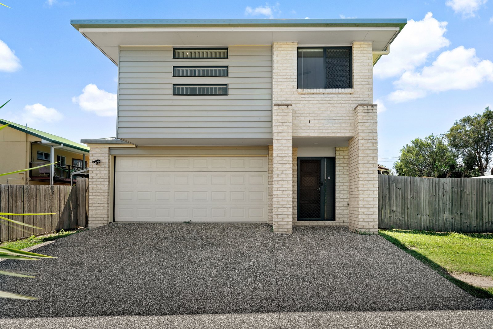 16 Thompson Street ZILLMERE 1