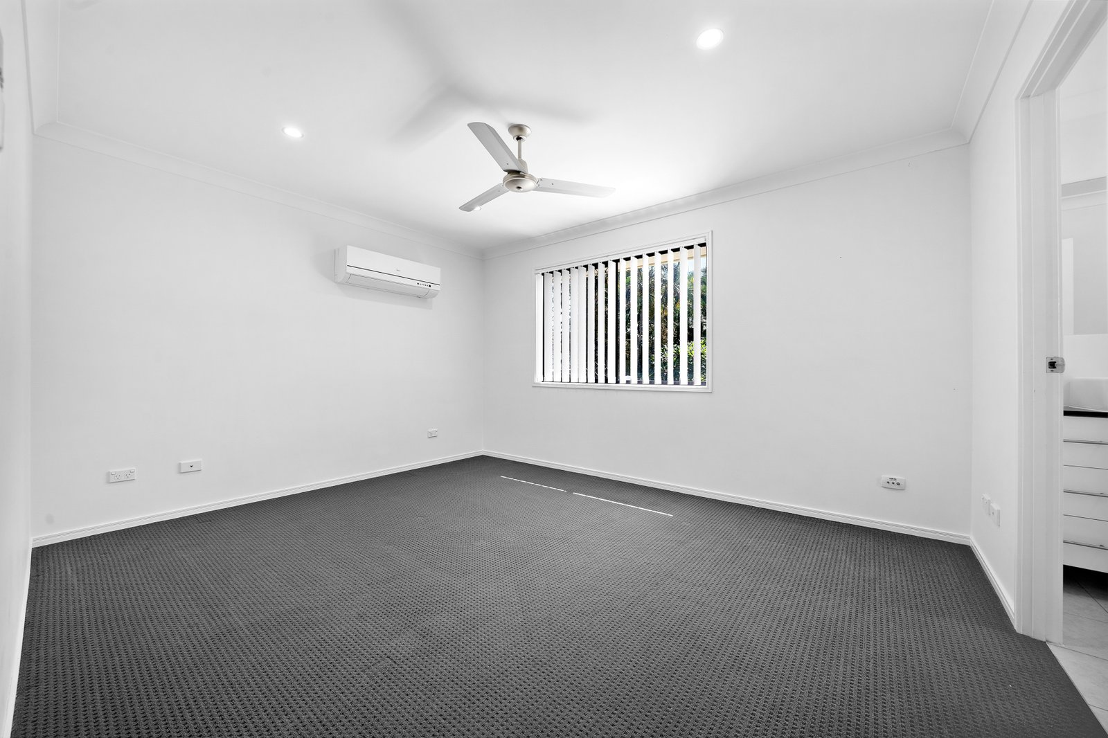 16 Thompson Street ZILLMERE 5